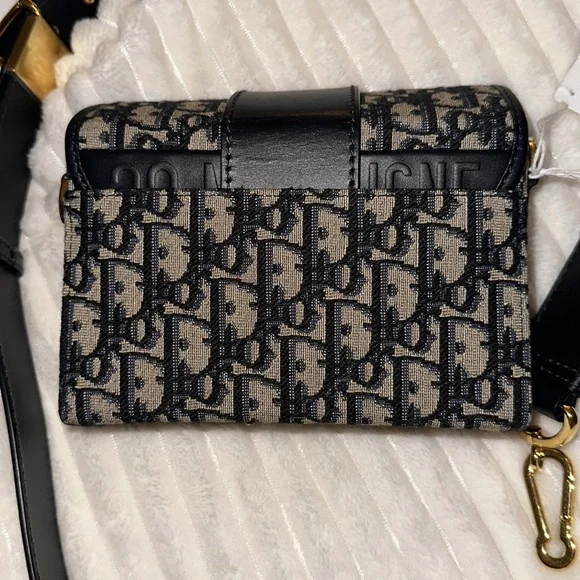 ❤️❤️HOST PICK❤️❤️ Christian Dior 30 Montaigne Box Bag - Picture 7 of 13
